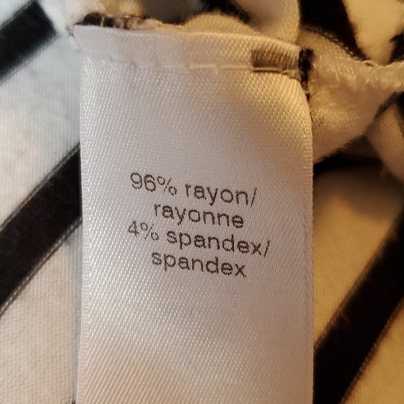 Maurices cold shoulder top size Medium - Picture 7 of 7